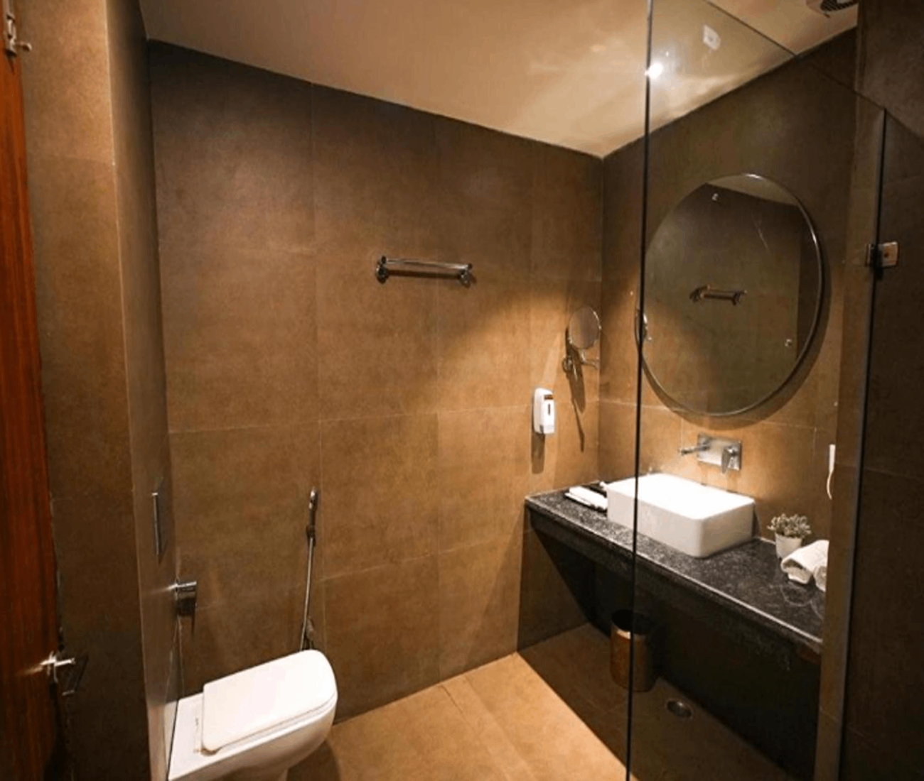 Bathroom 3, Hotel Aiims, Delhi