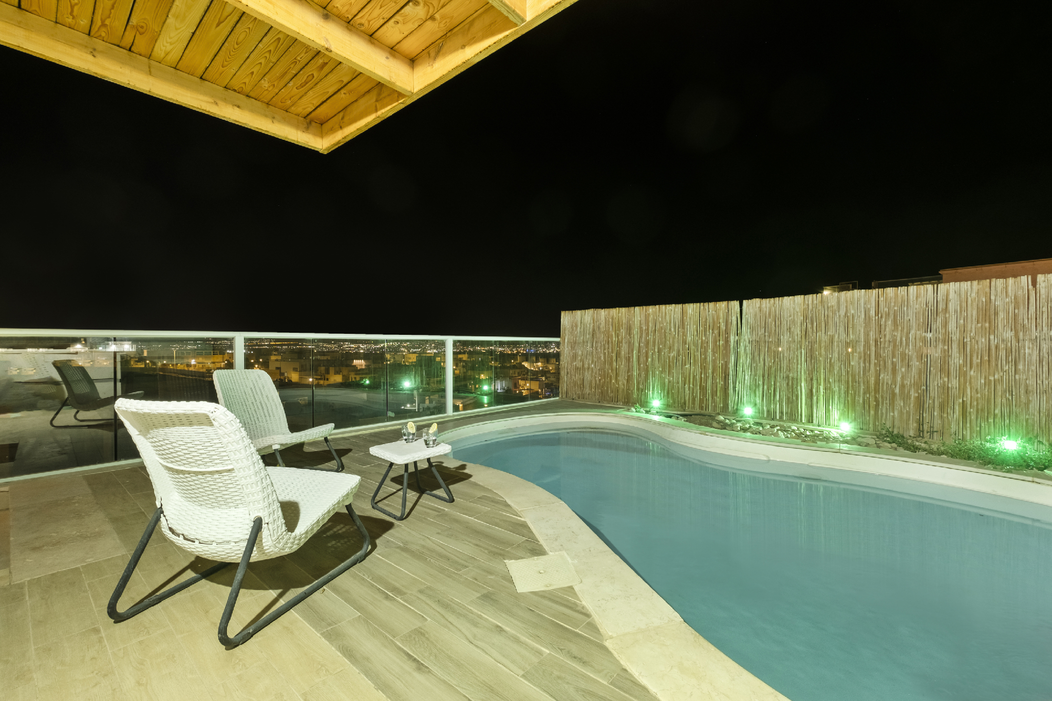 5, Mamad Sea View Penthouse Near the Beach