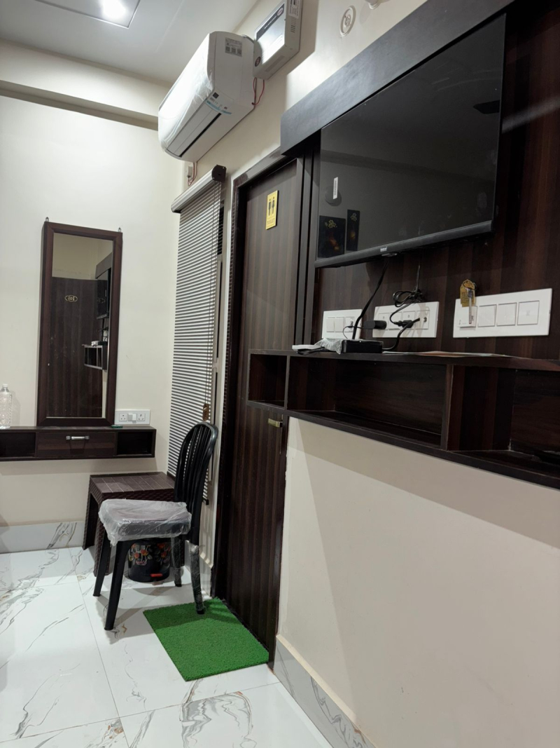 Bedroom 2, Hotel Prince, Faizabad