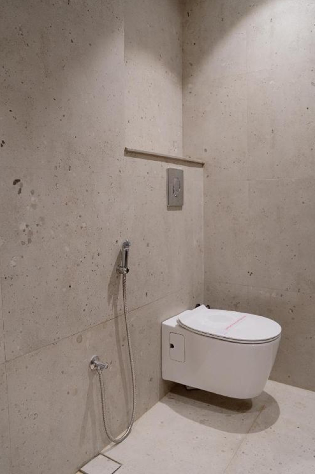 Bathroom 3, Kaas by Safarnama - Boutique Hotel, Varanasi