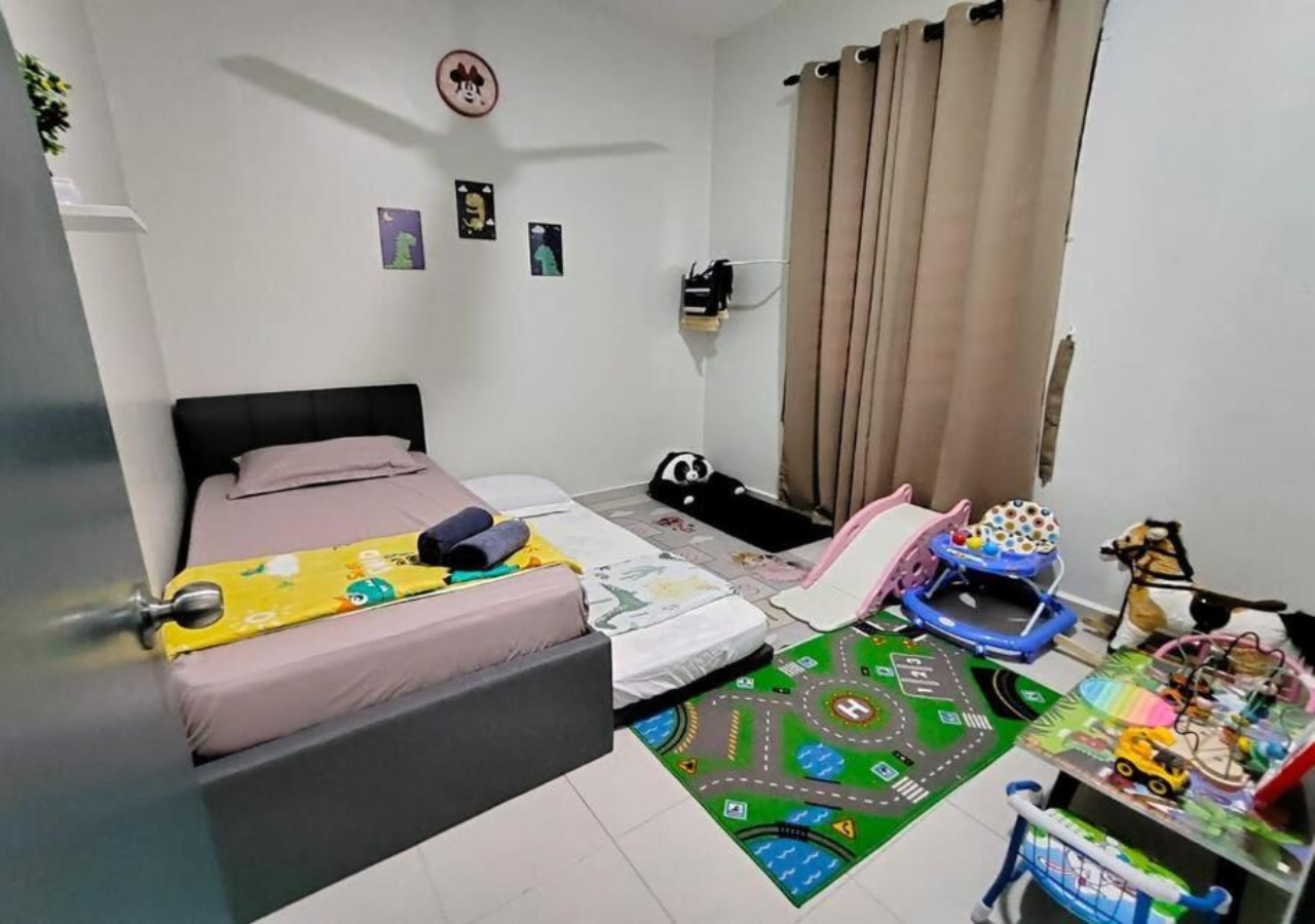 Bedroom 2, Firdzura Home Semi D, Kuantan