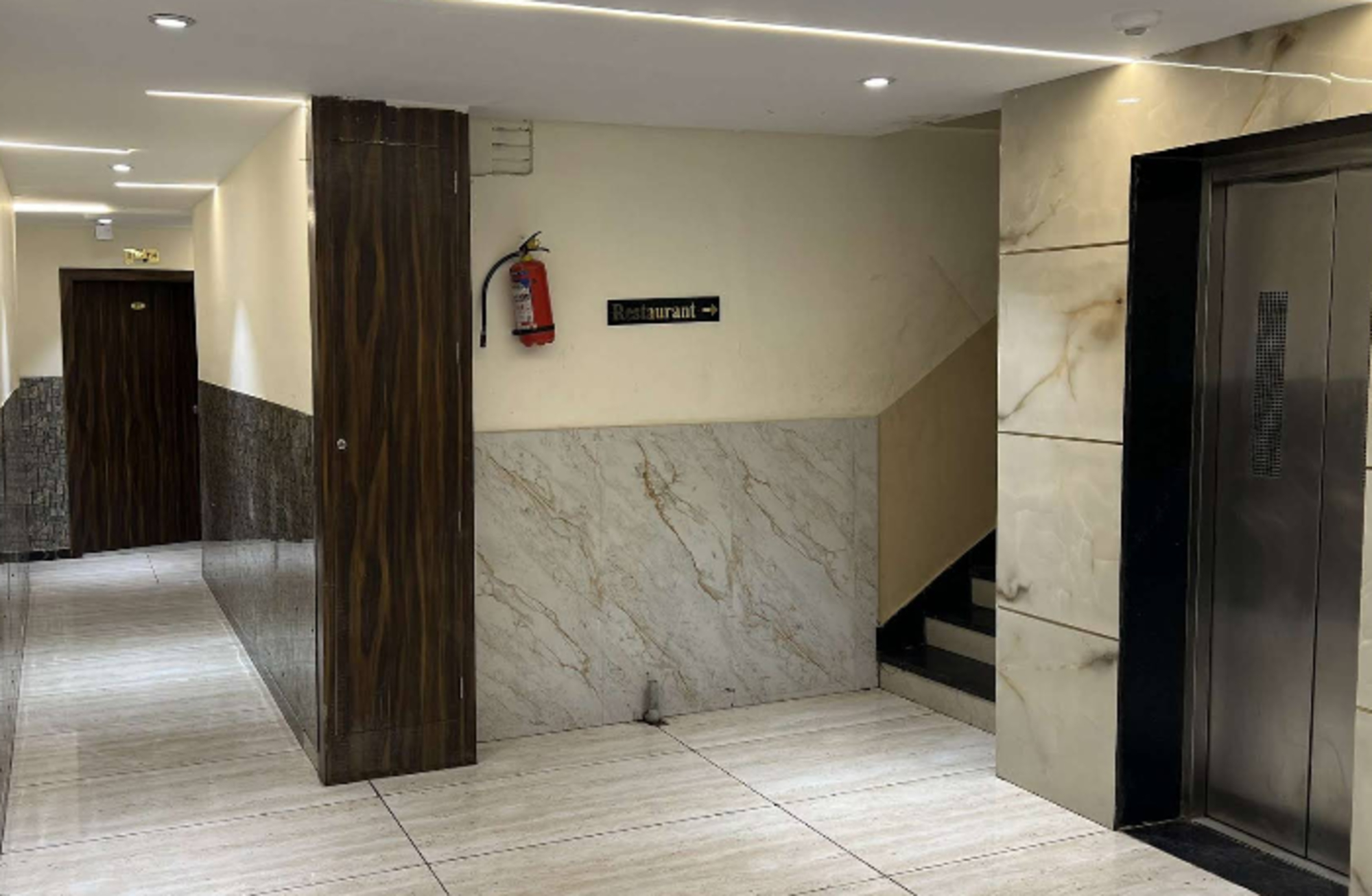 Public Area 2, Hotel Shree Palace & Restaurant, Ratlam