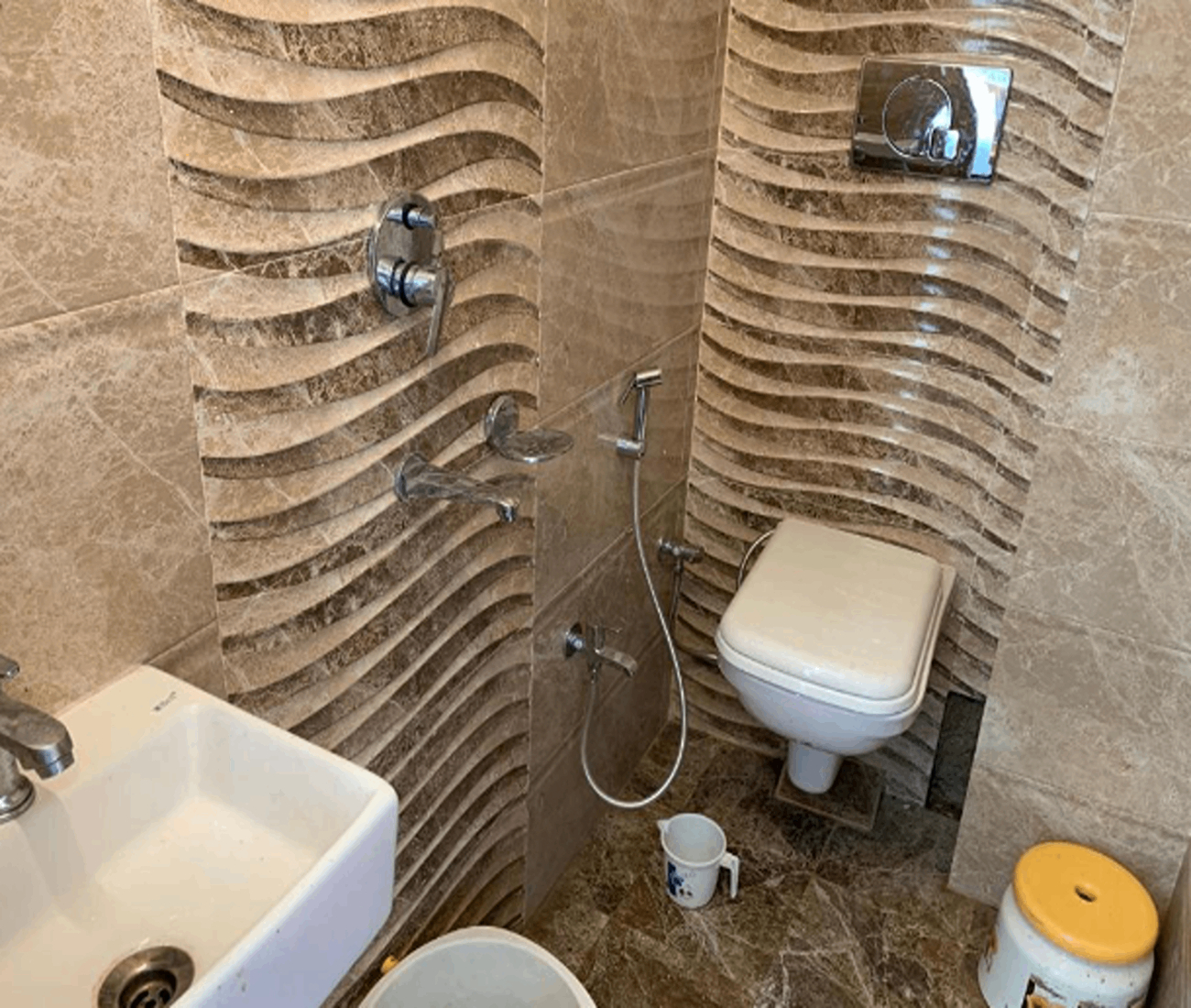 Bathroom 3, Hotel Ashoka Ganges, Varanasi