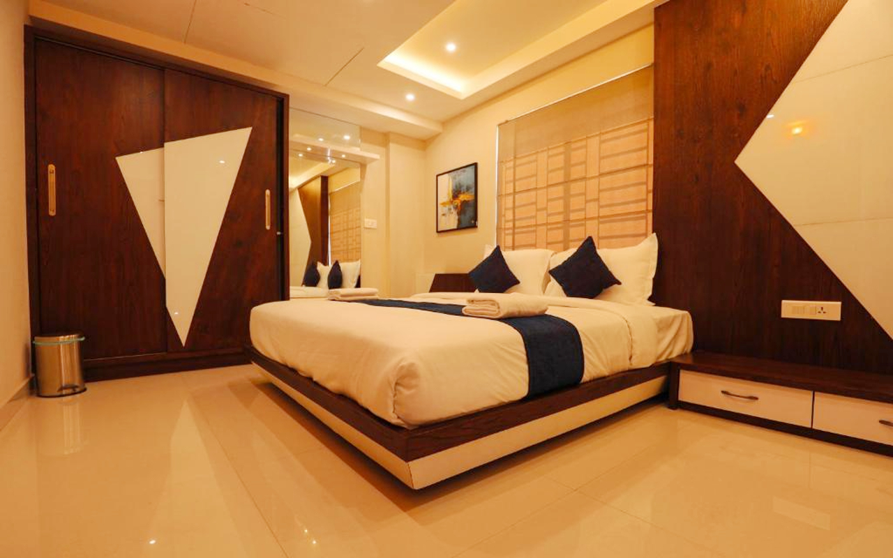 Bedroom 3, Bluebell Hotel, Kozhikode