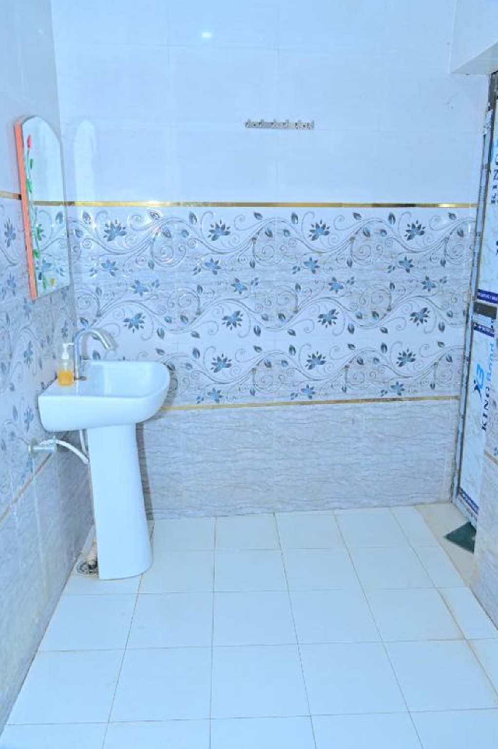 Bathroom 3, BK Palace, Faizabad