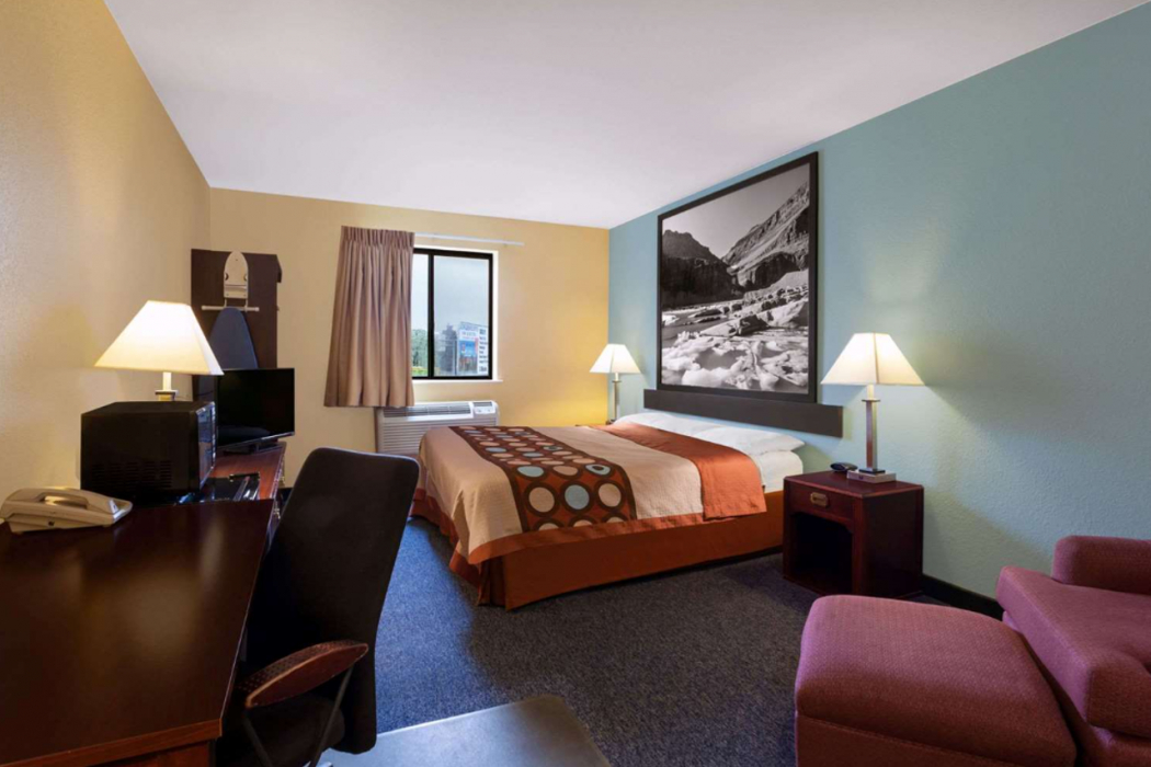 Others 5, Quality Inn Helen, GA, White