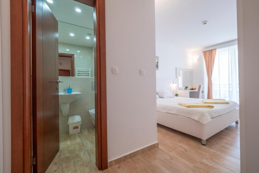 Bedroom 3, Villa Skyprime