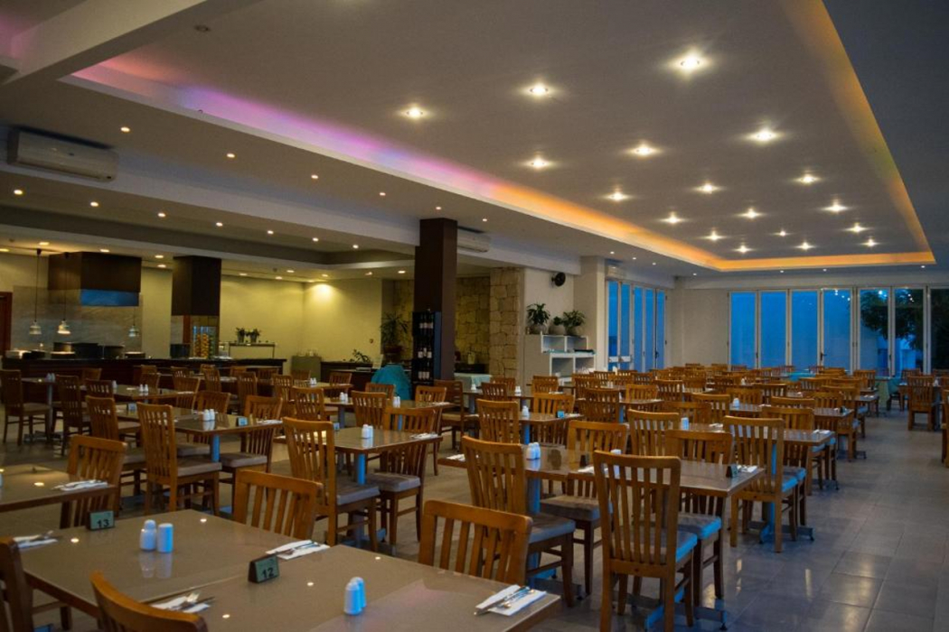 Food & Drinks 5, Theo Sunset Bay Hotel