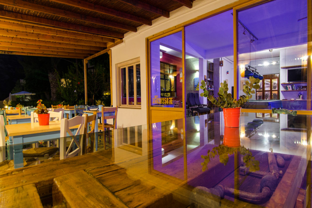 Food & Drinks, Porfyra Village, Crete