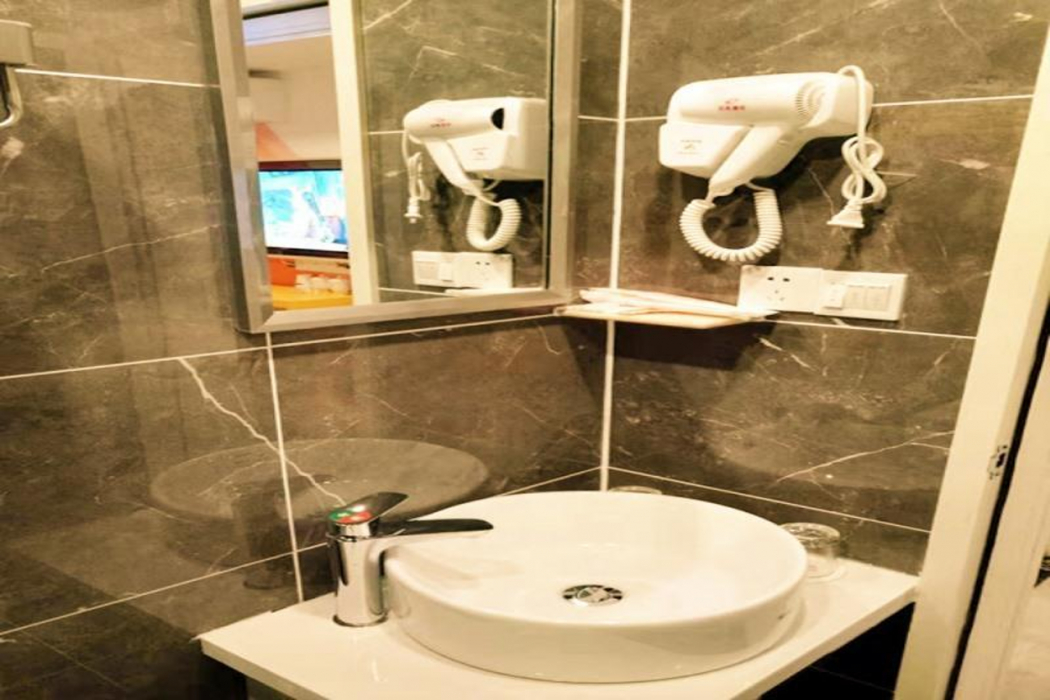 Bathroom 3, Shell Hotel Chuzhou Mingguang Bus Station, Chuzhou
