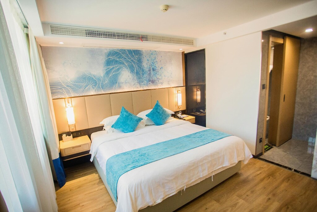 Bedroom 2, GreenTree Eastern Hotel Huai'an Suning Plaza Huaihai Xi Road, Huai'an