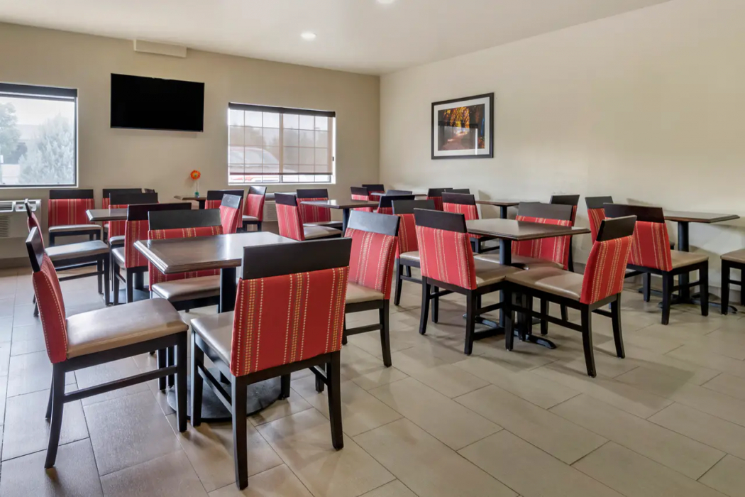 Food & Drinks 5, Comfort Inn & Suites - Fruita, Mesa