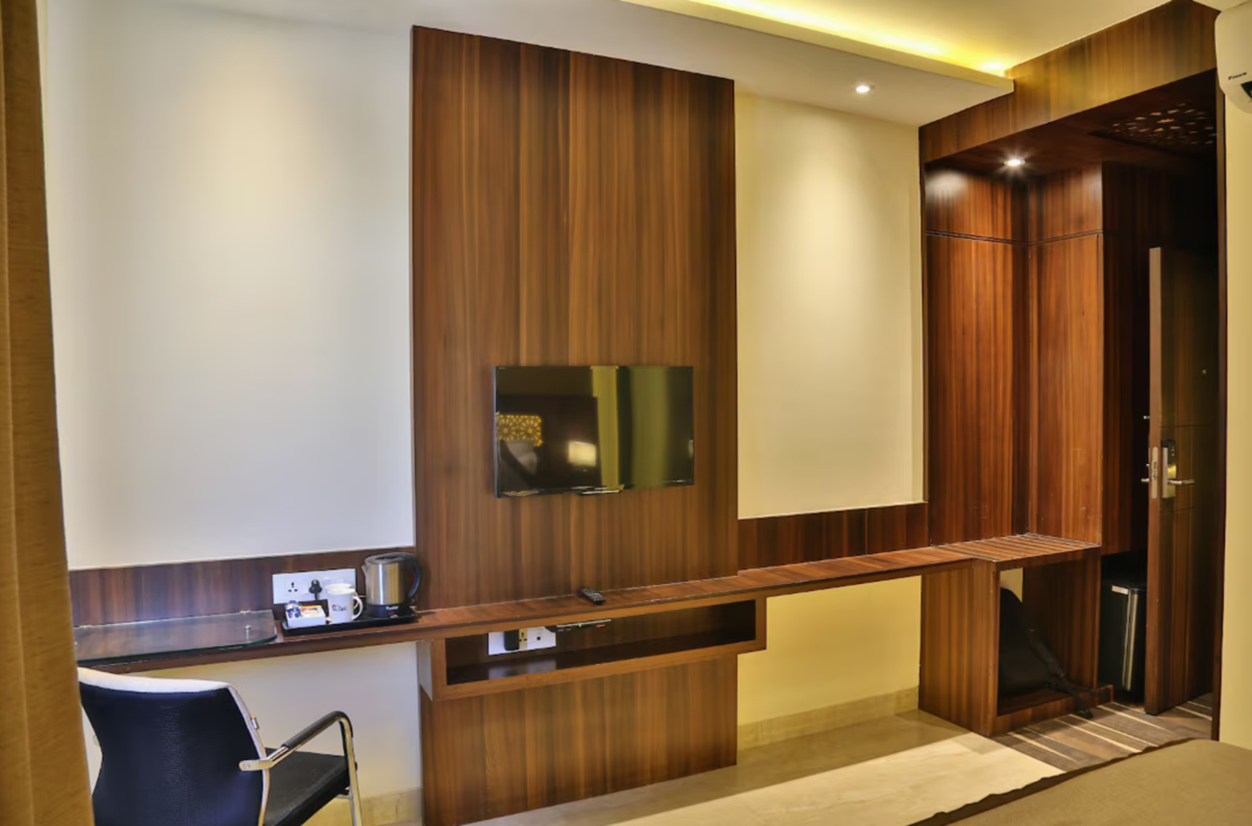 Others 3, Hotel Jai Palace, Jhalawar