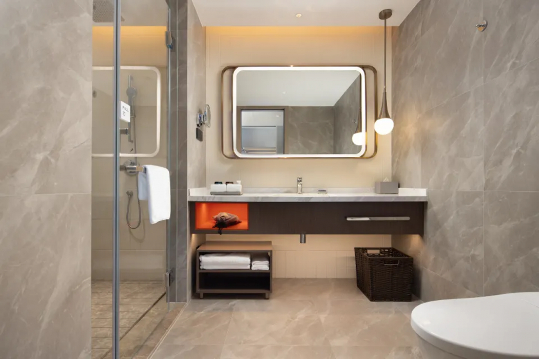 Bathroom 3, HOME2 SUITES BY HILTON XingWen YiBin, Yibin