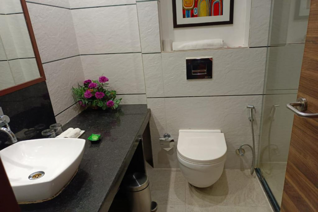 Bathroom 3, Spree Jaipur Bani Park, Jaipur