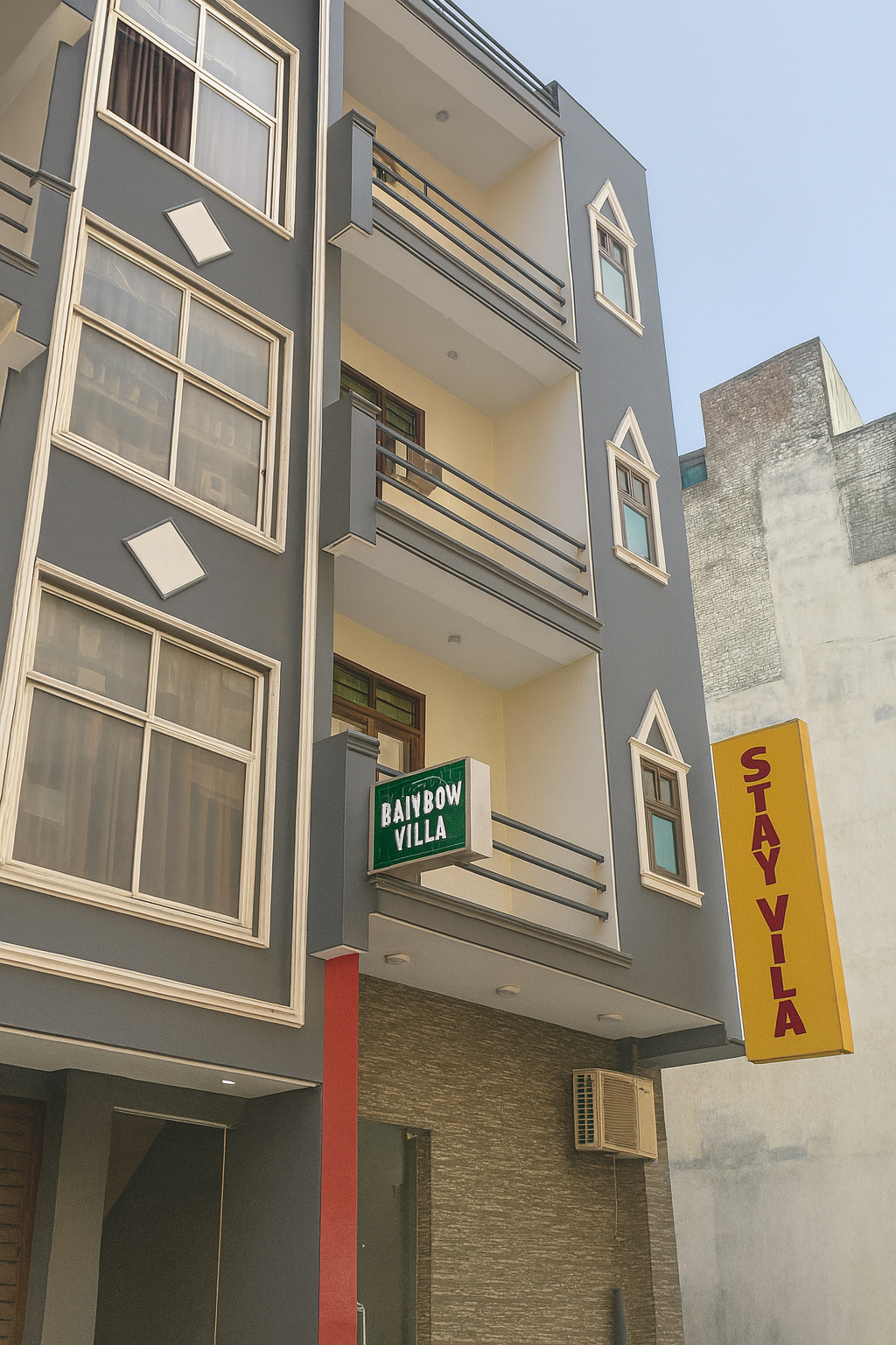Exterior & Views