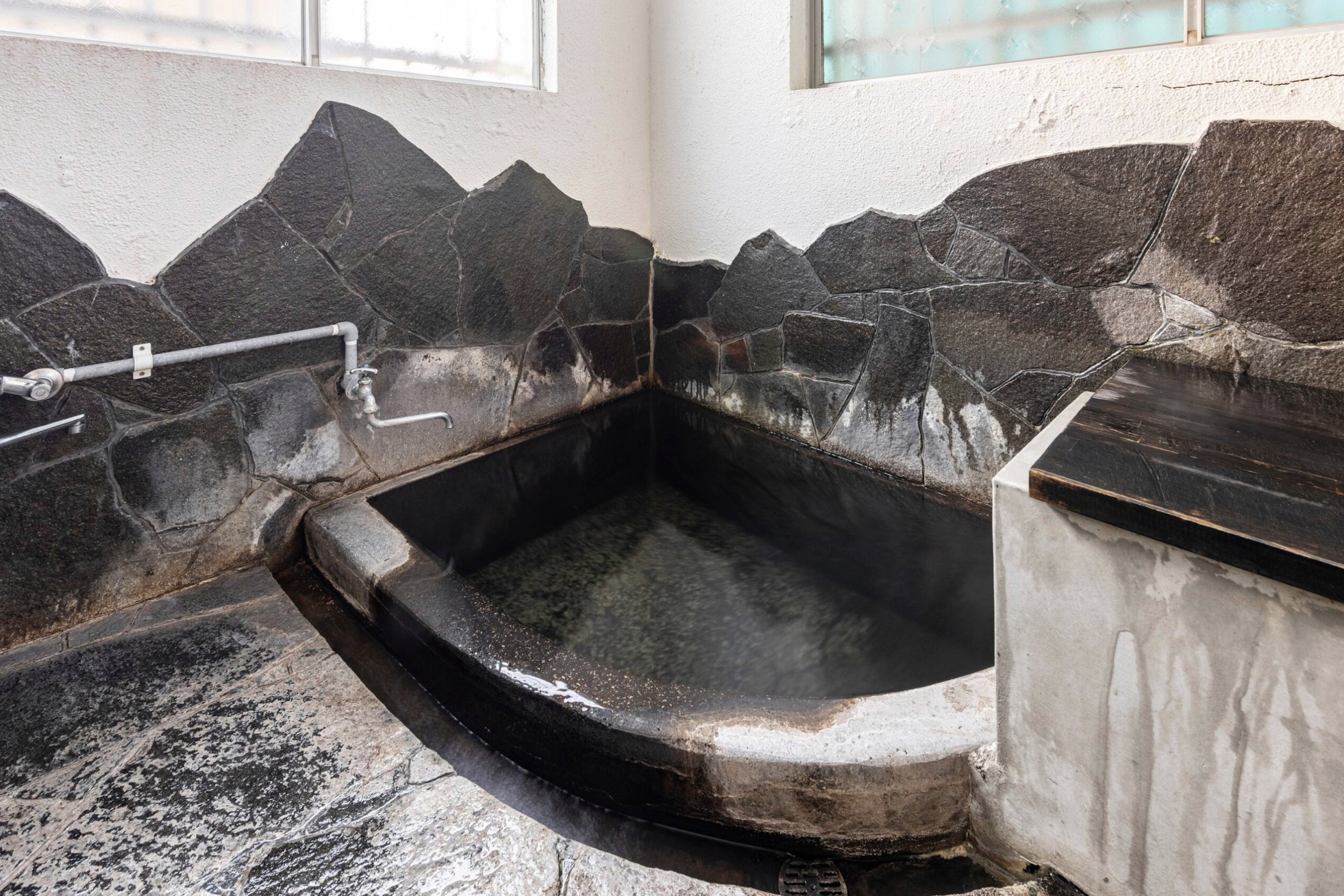 Bathroom 4, Kawamoto Bettei 926, Yufu