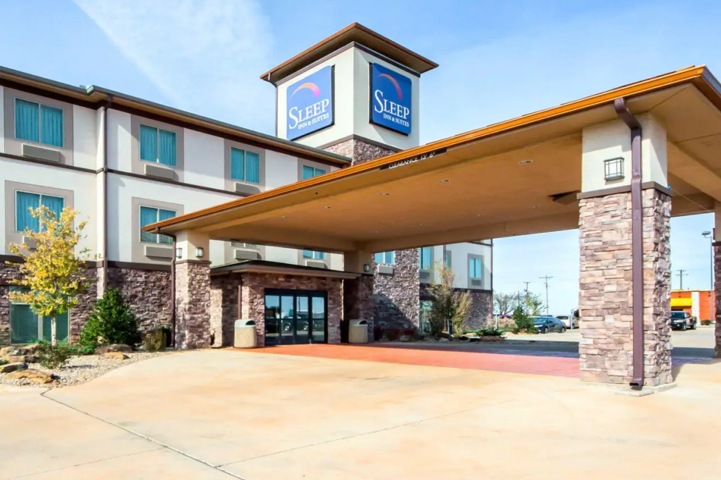 Exterior & Views 2, Sleep Inn & Suites Hennessey, Kingfisher