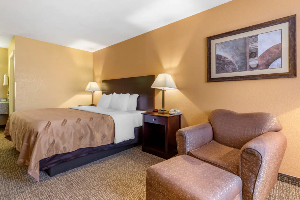 Others 4, Quality Inn Russellville I-40, Pope