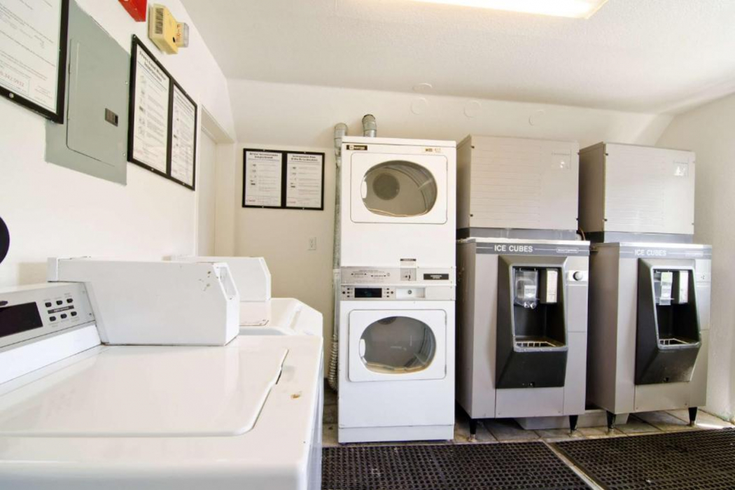 Bathroom 3, Motel6 Twentynine Palms, CA, San Bernardino