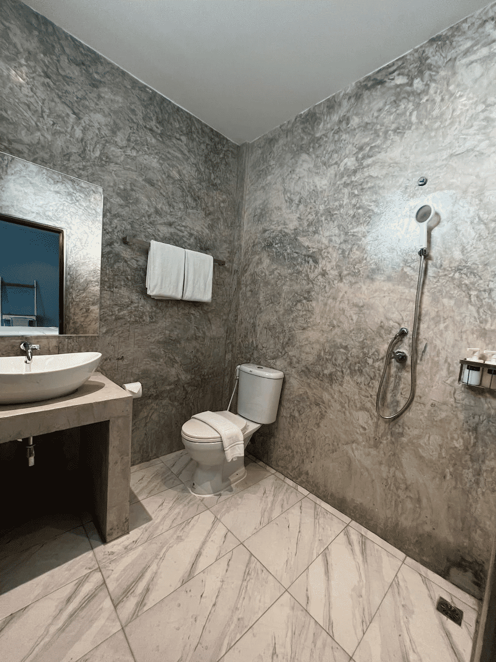 Bathroom 4, A Hotel Cozy, Chiang Saen