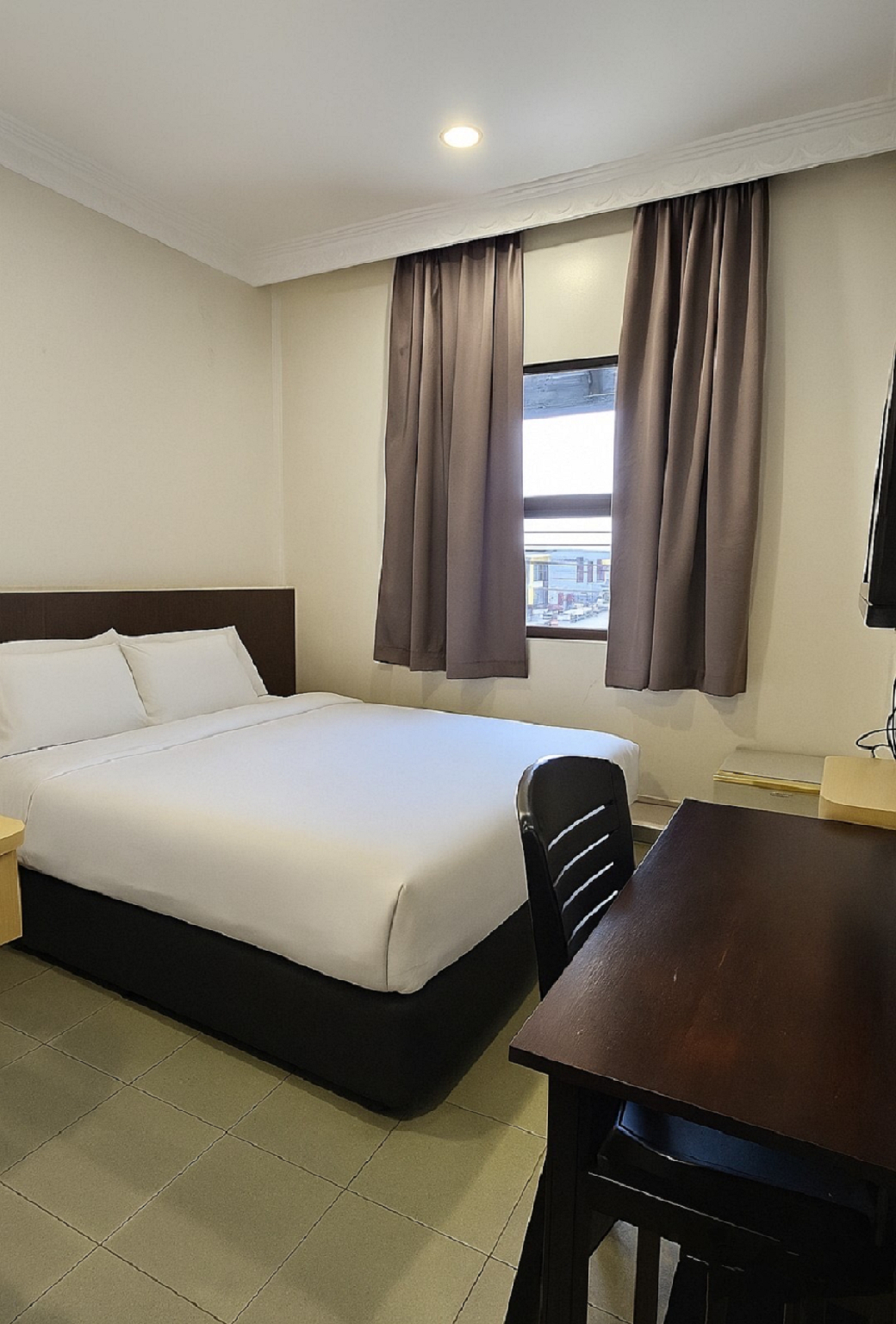 Bedroom 3, G Six Hotel, Manjung
