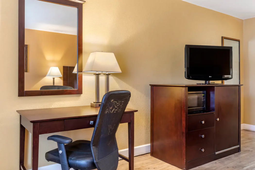 Others 3, Quality Inn Russellville I-40, Pope