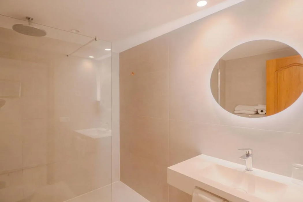 Bathroom 4, Hotel Ipanema Beach, Baleares