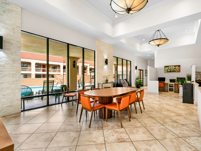Food & Drinks 5, Signature Inn Indio I-10 Coachella Valley, Riverside