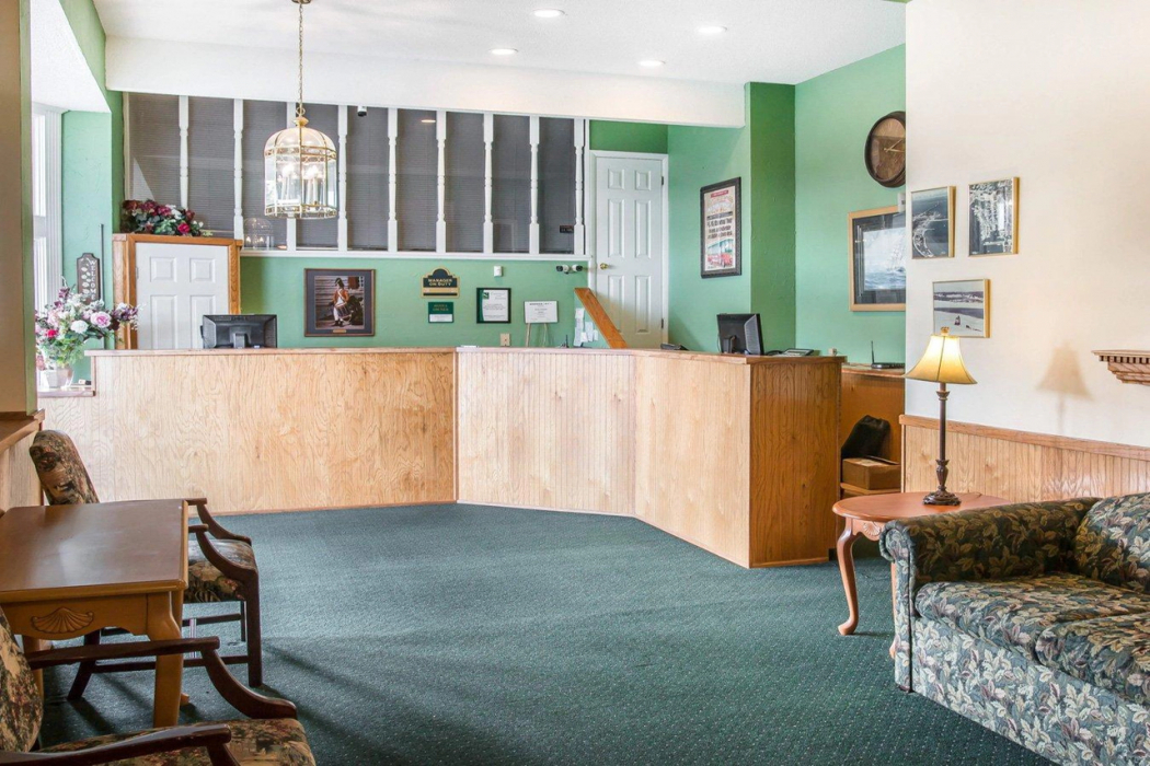 Others 5, Quality Inn & Suites Mackinaw City Beachfront, Cheboygan