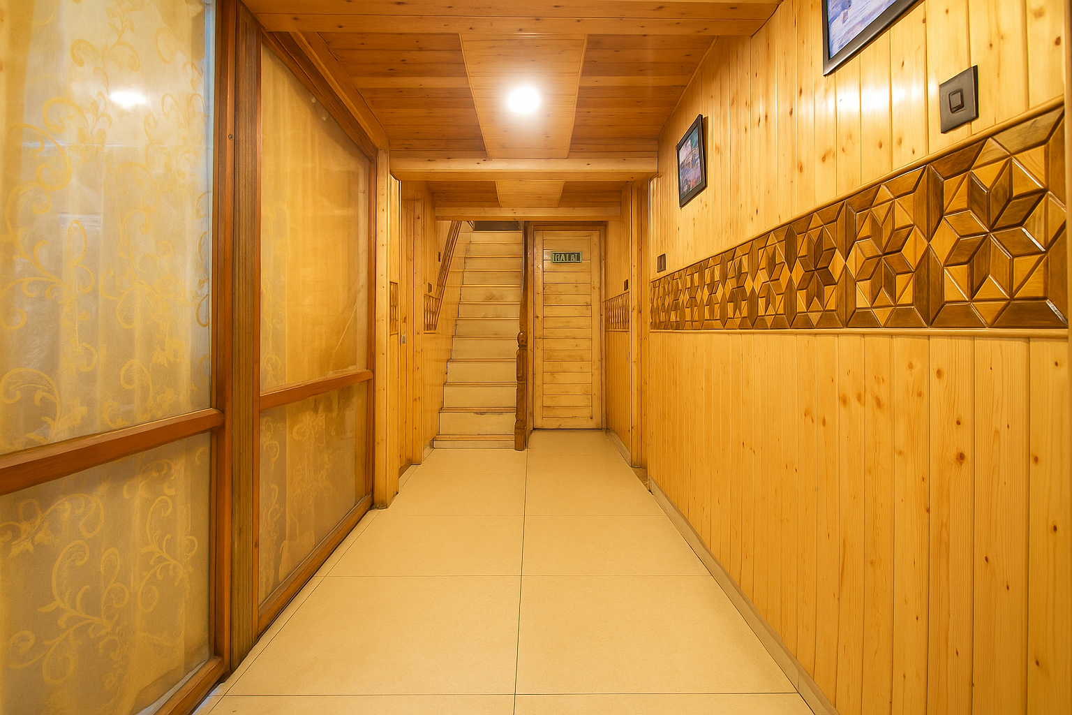 Public Area 2, Kashmir house pahalgam, Anantnag