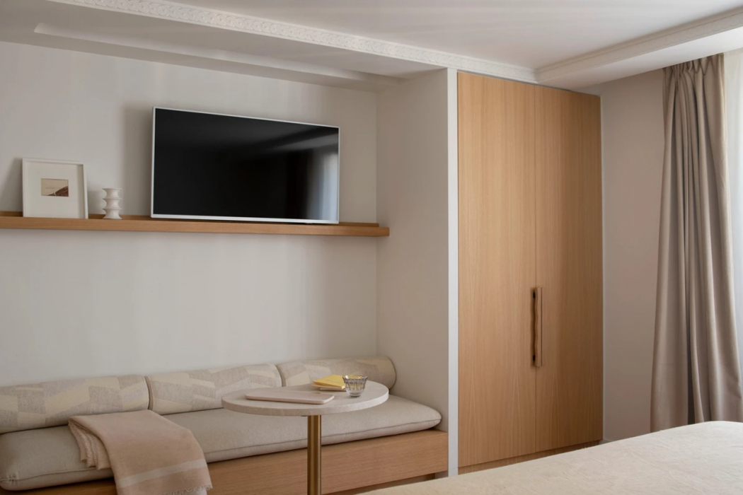 Others 3, Hotel Nuage Paris 8, Paris