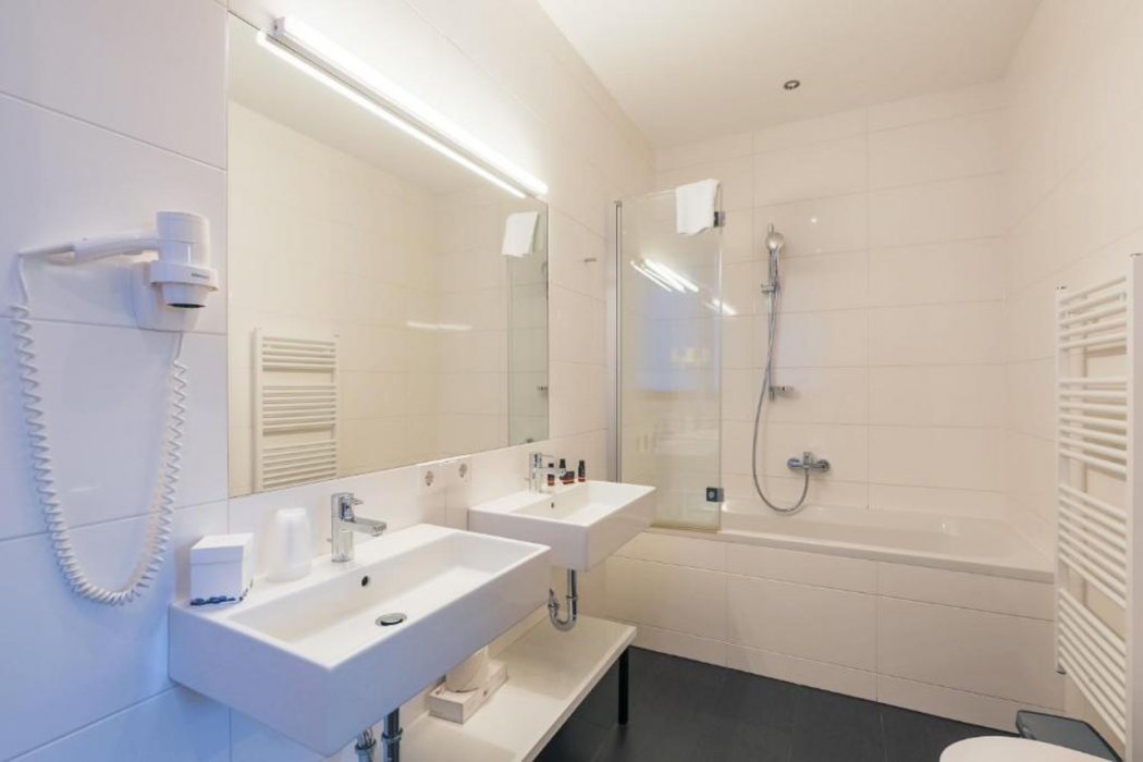 Bathroom 3, Residence Bellevue, Zell am See
