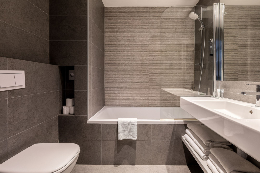 Bathroom 5, Chalet Hotel le Prieure and Spa, Haute-Savoie
