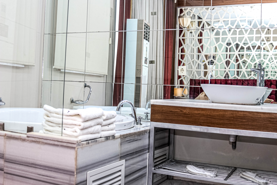 Bathroom, Shams Al-Basra Hotel, Basrah