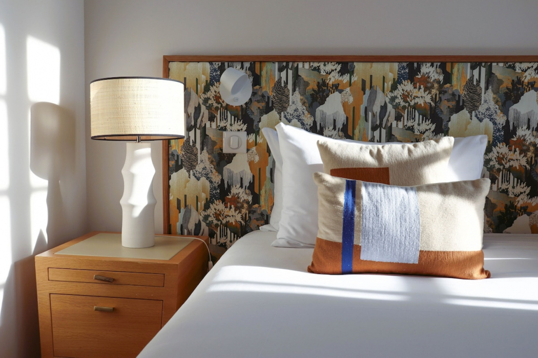 Bedroom 2, Hotel La Tour de Nesle Rochelle Vieux Port, Charente-Maritime