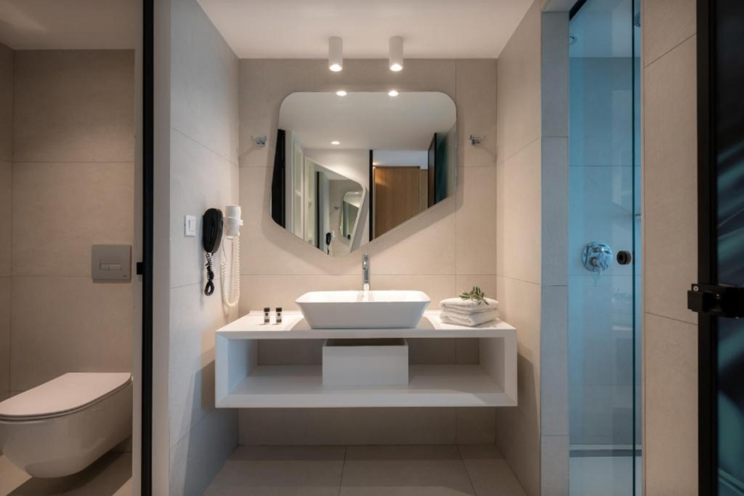 Bathroom 4, Arina Beach Resort, Crete