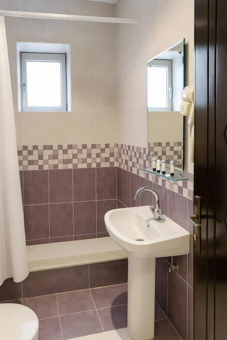 Bathroom 3, Al-Saraya Hotel Serviced apartments, Tabuk