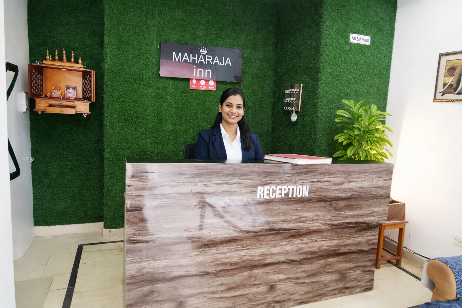 Others 4, Mauryan Express Hotel Lajpat Nagar, Delhi