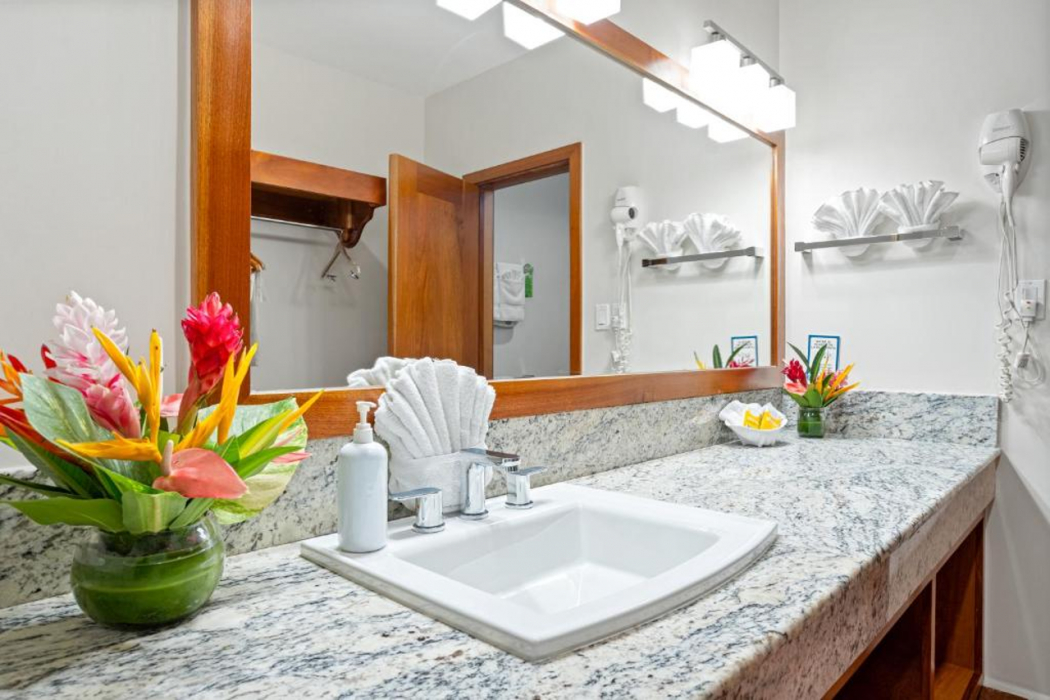 Bathroom, Sunbreeze Hotel