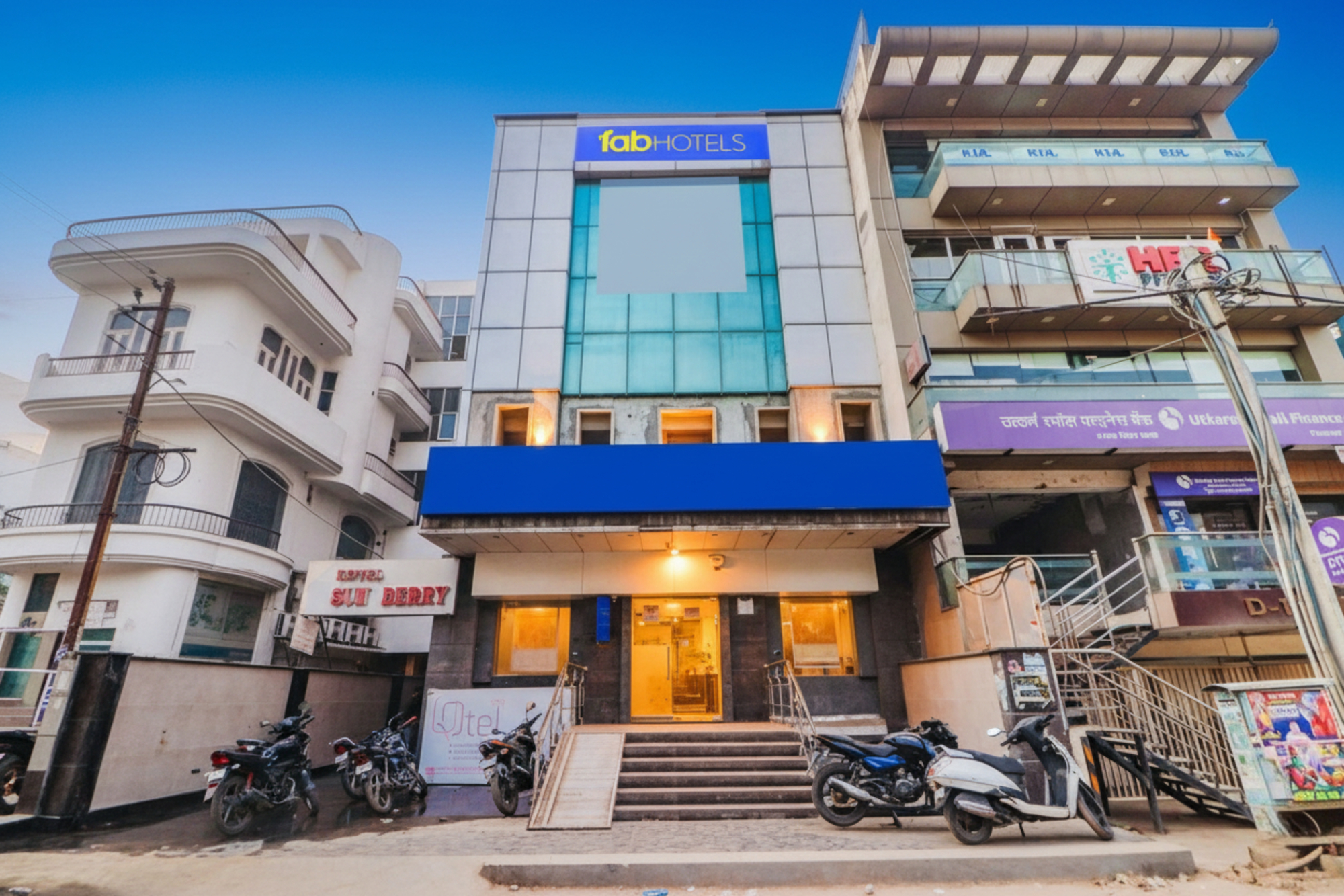 Exterior & Views, FabHotel Rayplus, Delhi