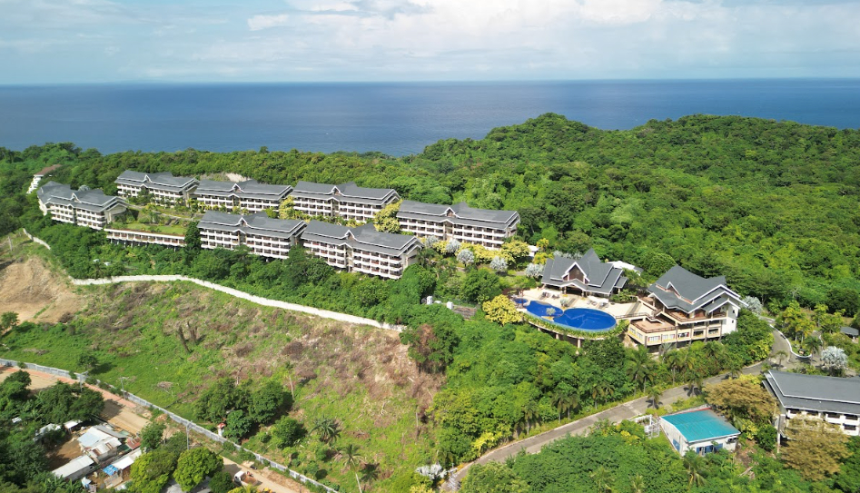 Others 5, Alta Vista de Boracay, Malay