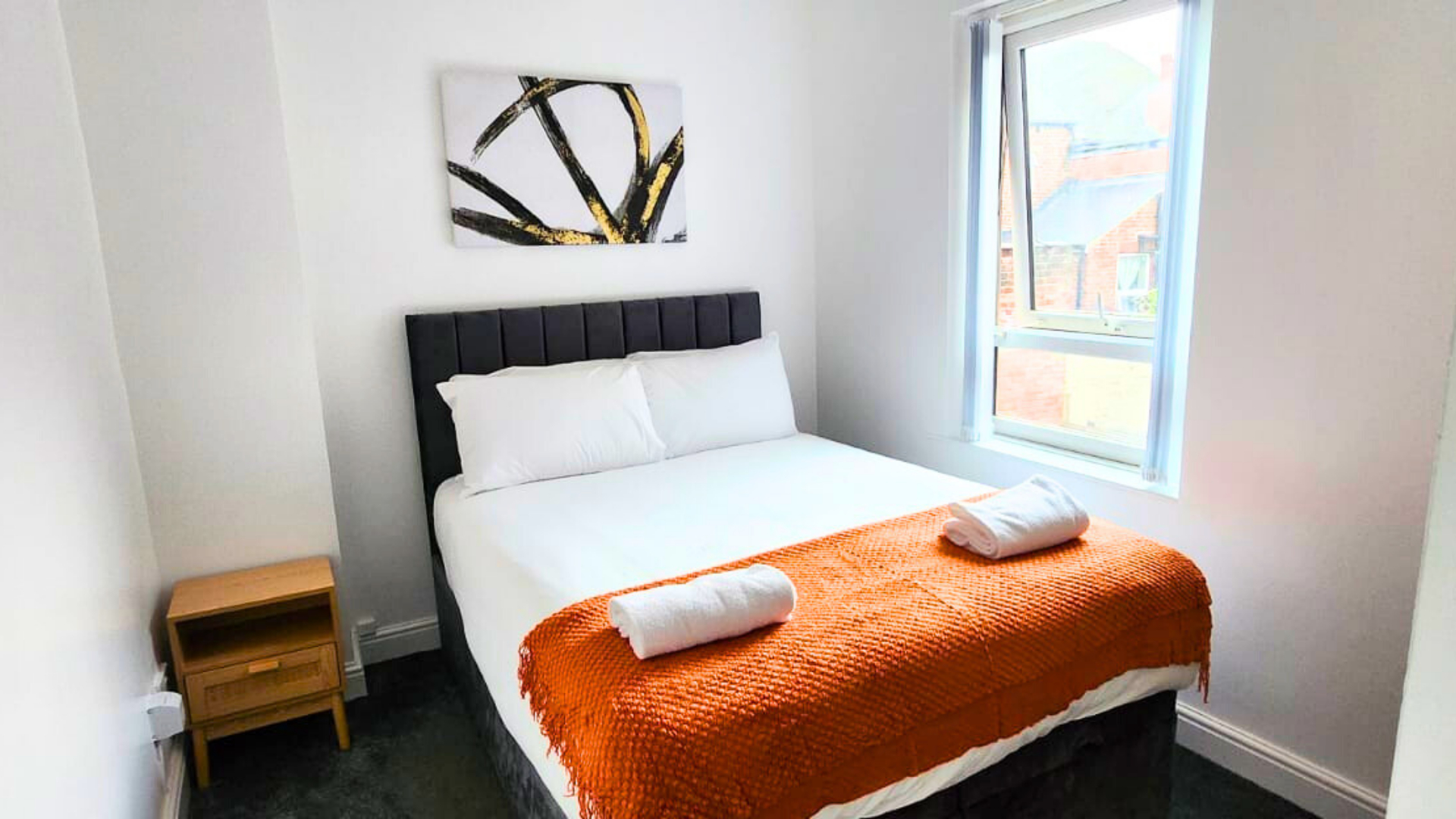 Bedroom 1, Sheffield 5Bed Home | Work&Leisure + Free Parking, Sheffield
