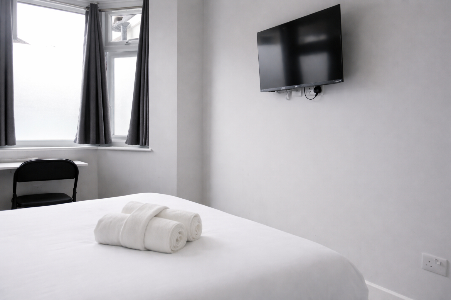 Bedroom 3, Walton Suites, Hertfordshire