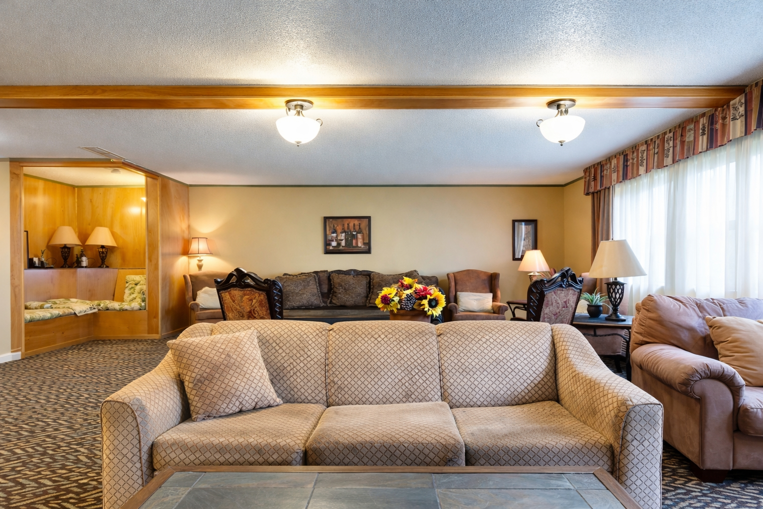 Public Area 2, Fireside Inn and Suites, Ramsey