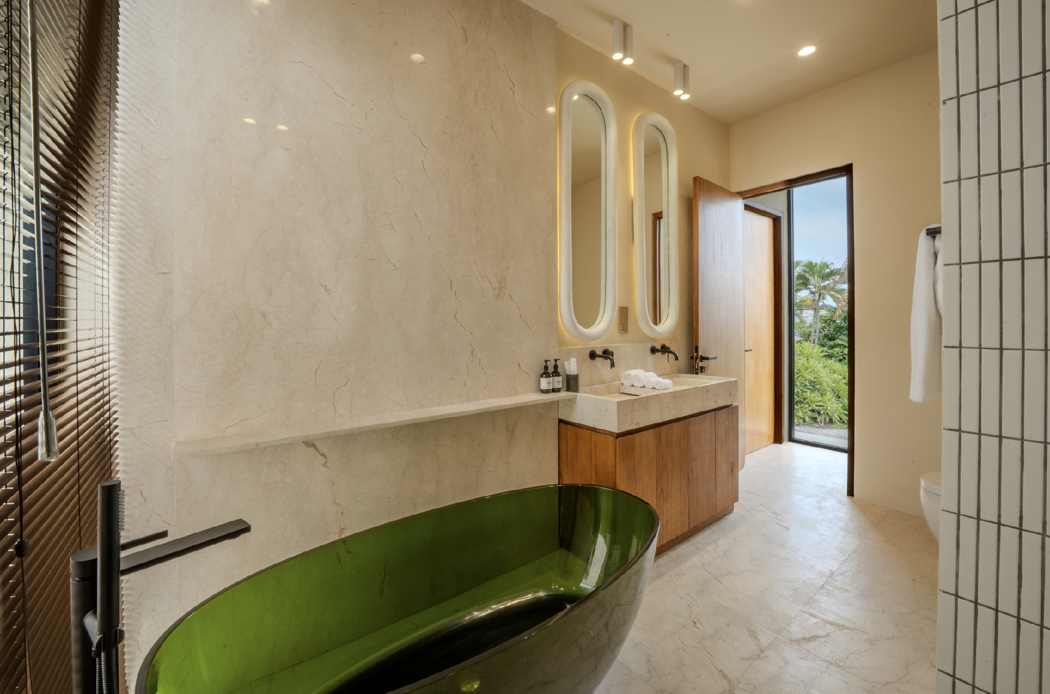 Bathroom, Suom Villas, Badung
