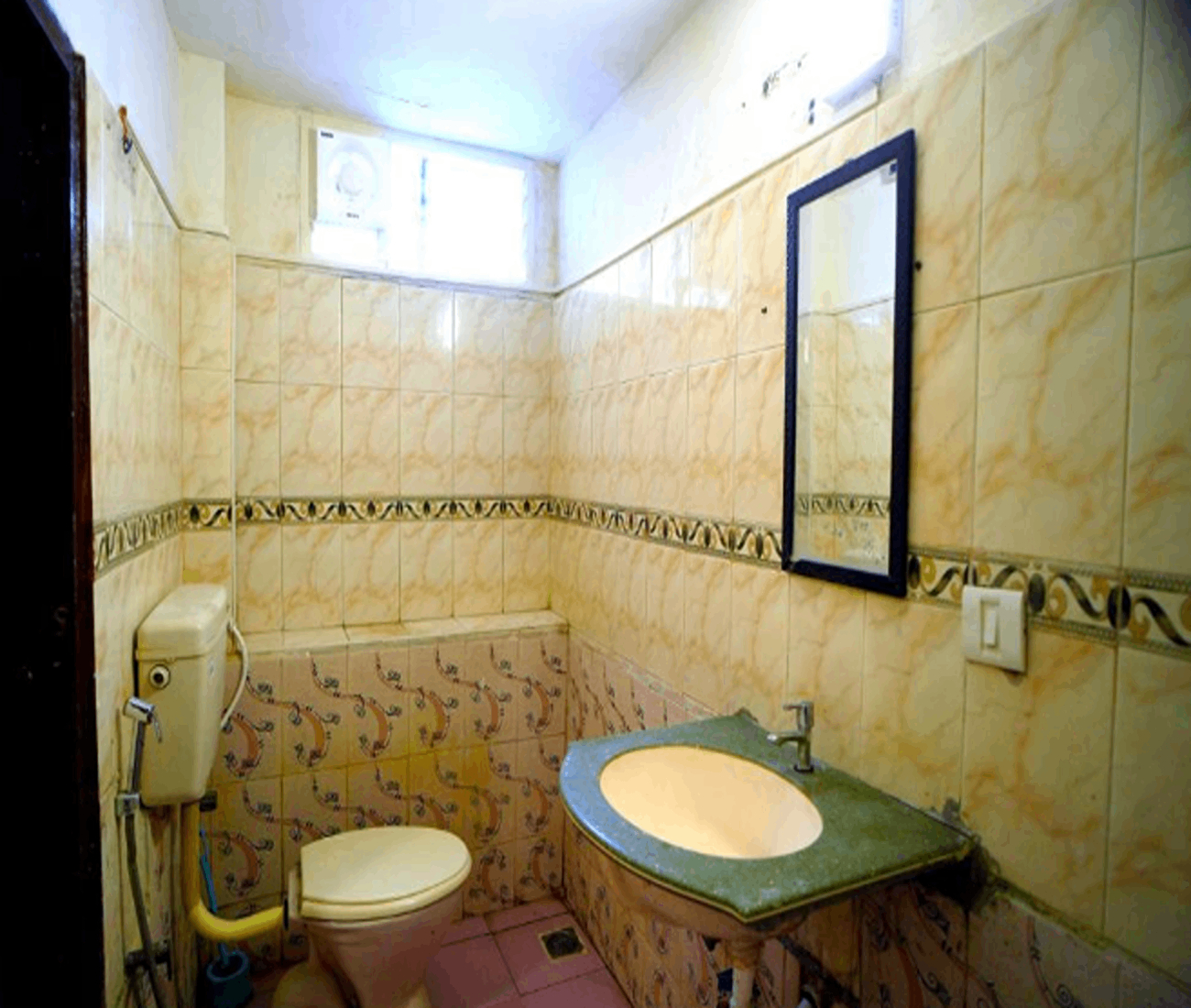 Bathroom 3, RAAJNEST SERVICE APARTMENTS, Chennai