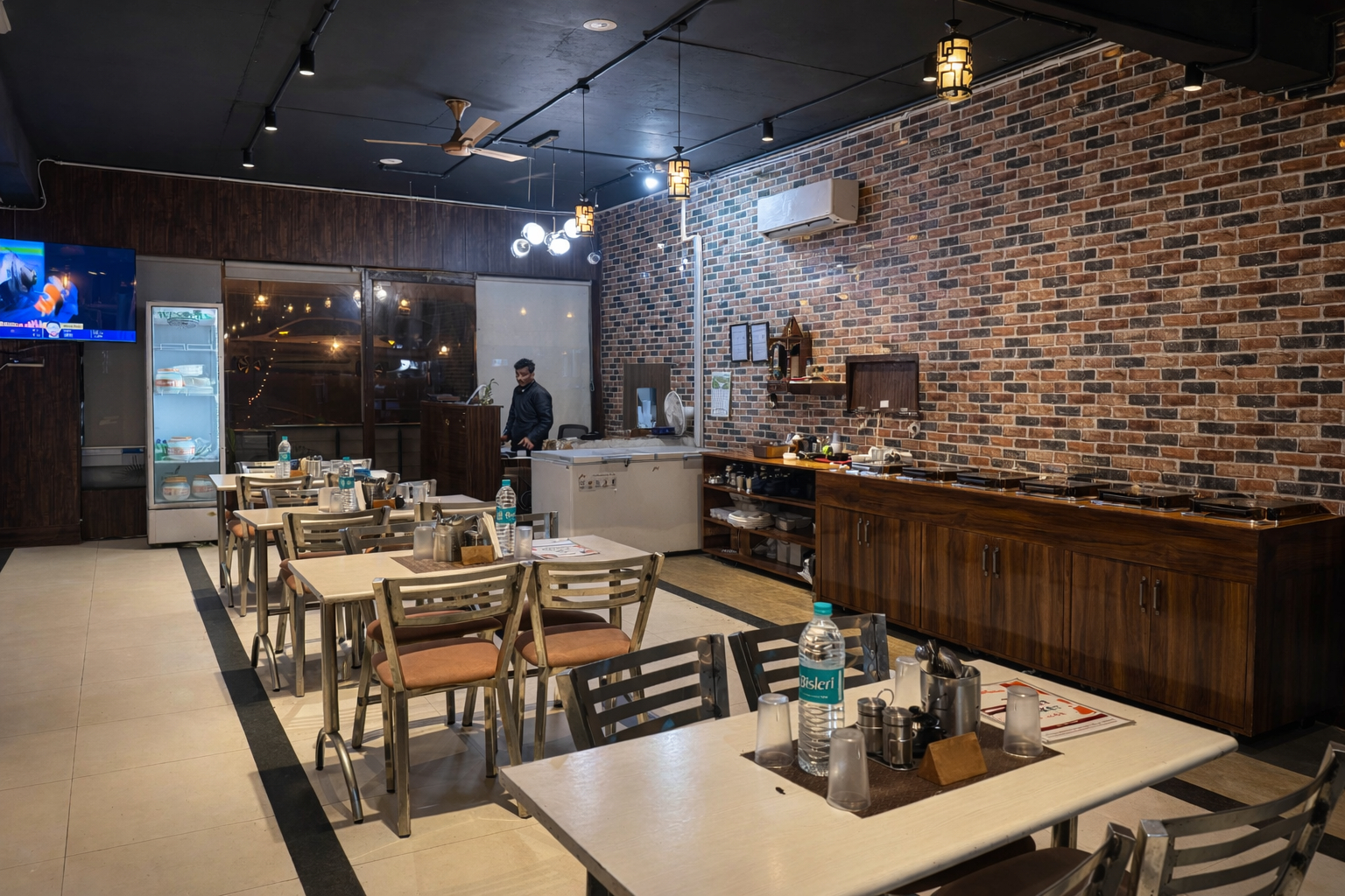 Food & Drinks 4, Hotel Shivjot, Sahibzada Ajit Singh Nagar