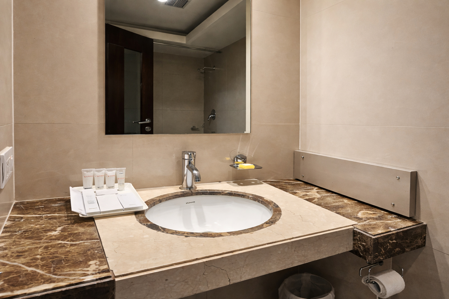 Bathroom 3, Hotel Daaysco Oley Allo, Kamrup Metropolitan