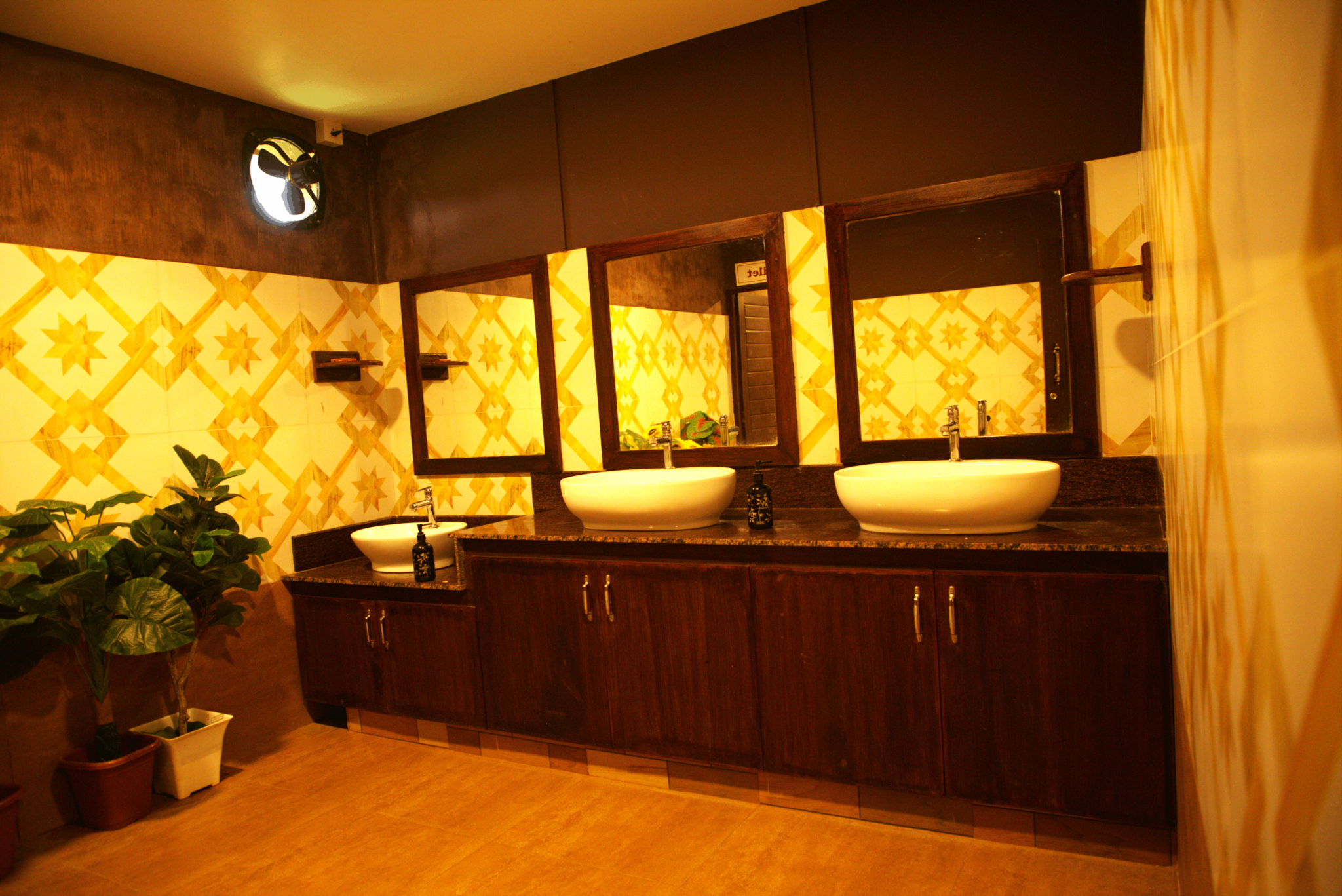 Bathroom, Green Garden Resort, Tirunelveli